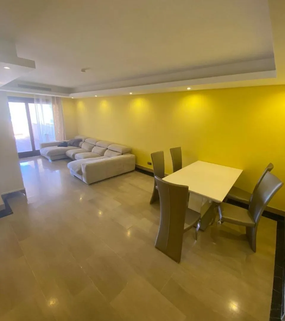 Apartamento En Primera Linea En Estepona 0*,  İspanya