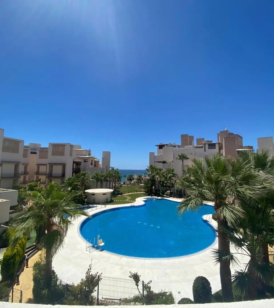 Apartamento En Primera Linea En Estepona